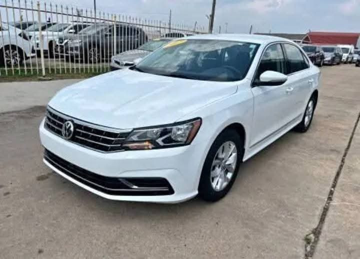 2017 Volkswagen Passat Sedan - Reliable and Affordable